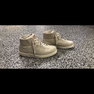 Jordan 2 Devon Size 8